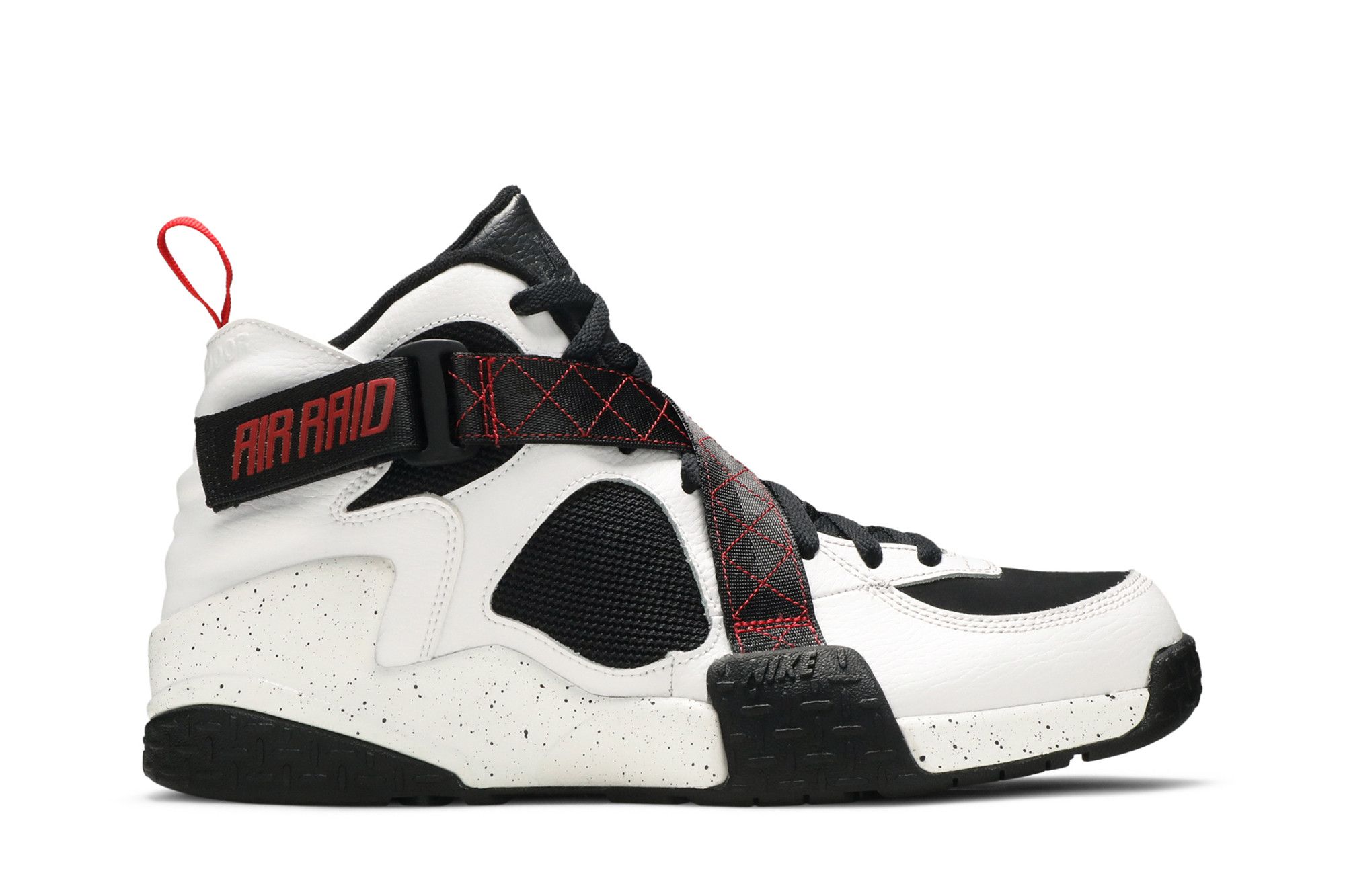 Size 10.5 Air Raid White Black