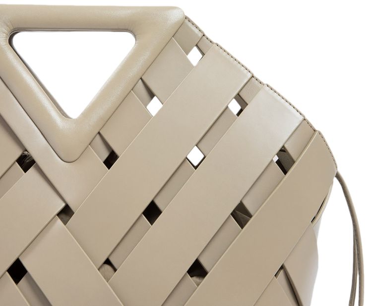 Bottega Veneta Basket Bag TaupeGold