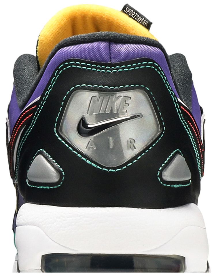 Nike Air Max 2 Light Windbreaker