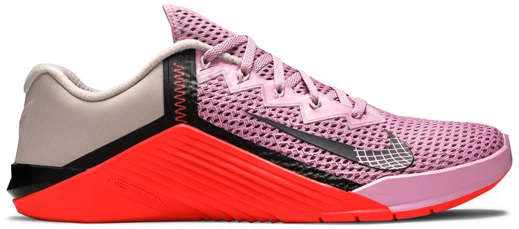 Nike Wmns Metcon 6 Beyond Pink Flash Crimson