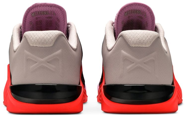 Nike Wmns Metcon 6 Beyond Pink Flash Crimson