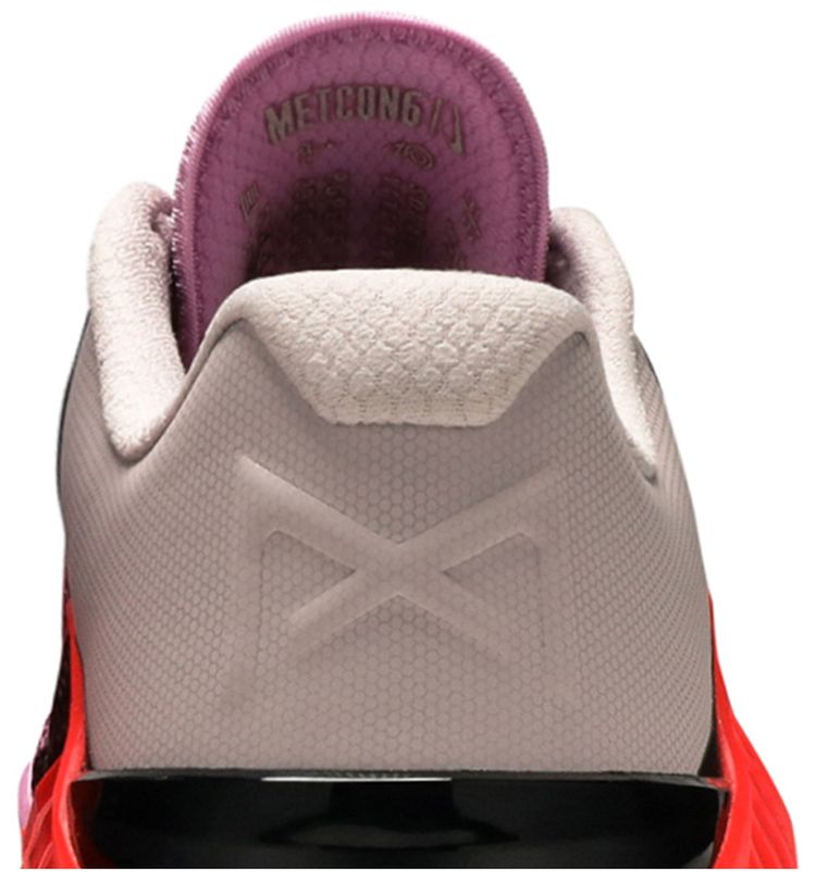 Nike Wmns Metcon 6 Beyond Pink Flash Crimson