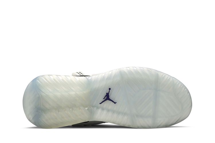 Buy Air Jordan MA2  display picture 1