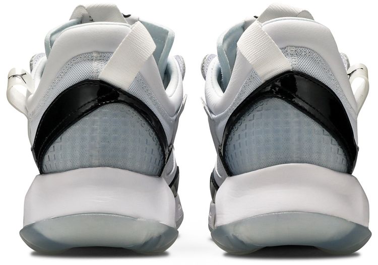 Air Jordan MA2 Concord