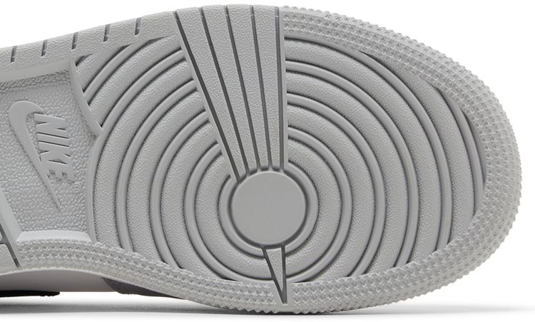 Air Jordan 1 Mid GS Wolf Grey Midnight Navy