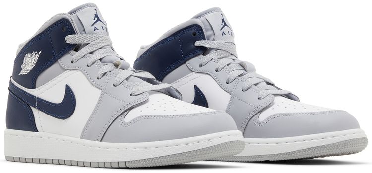 Air Jordan 1 Mid GS Wolf Grey Midnight Navy