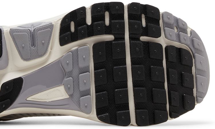 Nike Air Zoom Vomero 5 Metallic Pewter Gold