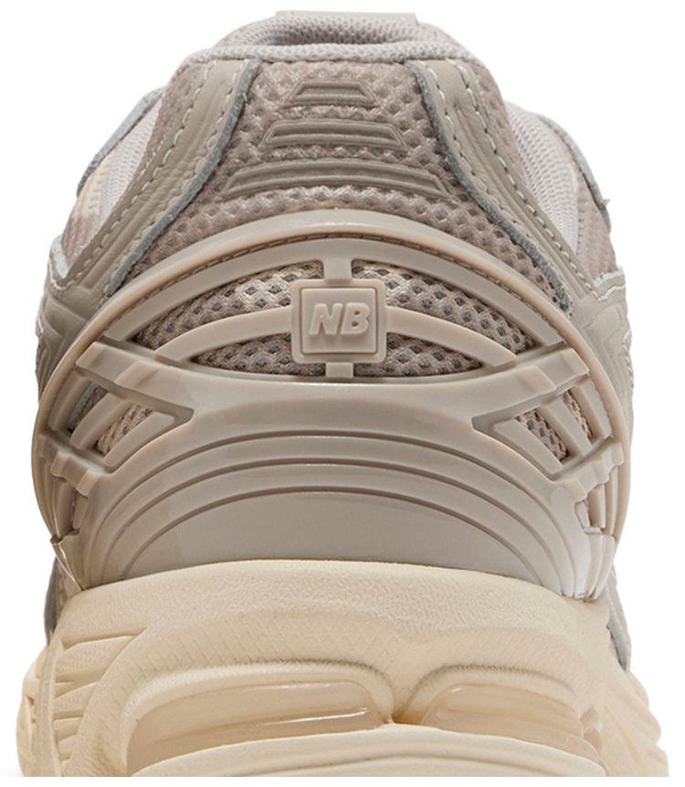 New Balance 1906R Polka Dot Pack   Moonrock