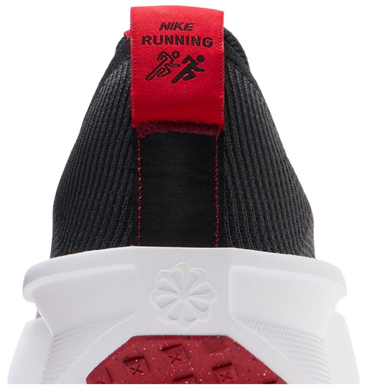 Nike Interact Run Black Fire Red