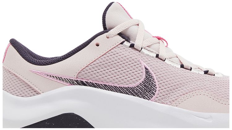 Wmns Legend Essential 3 Next Nature Barely Rose