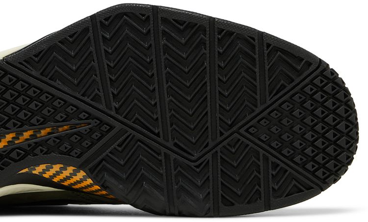 Undefeated x Nike Zoom Kobe 1 Protro Flight Jacket