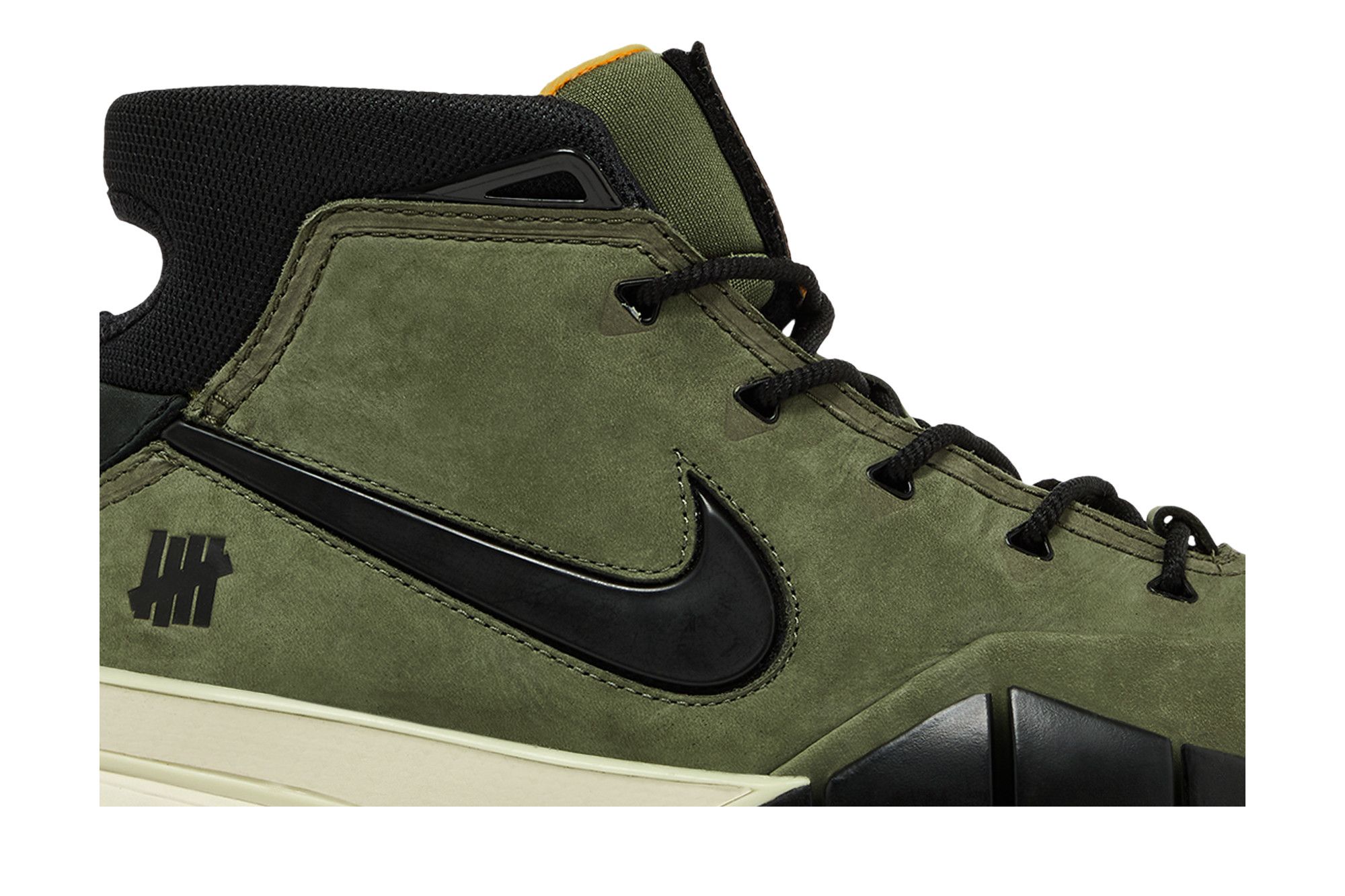 Buy Undefeated x Zoom Kobe 1 Protro Flight Jacket MNBSKT 156 GOAT