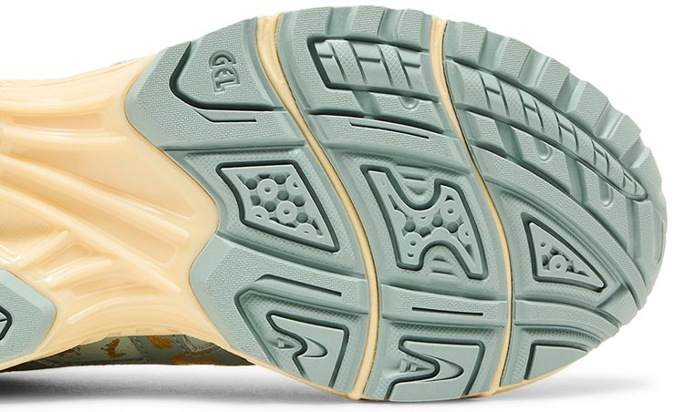 Asics Gel Kayano 14 Pure Gold Cold Moss