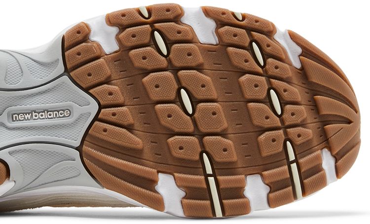 New Balance 530 Linen Stoneware