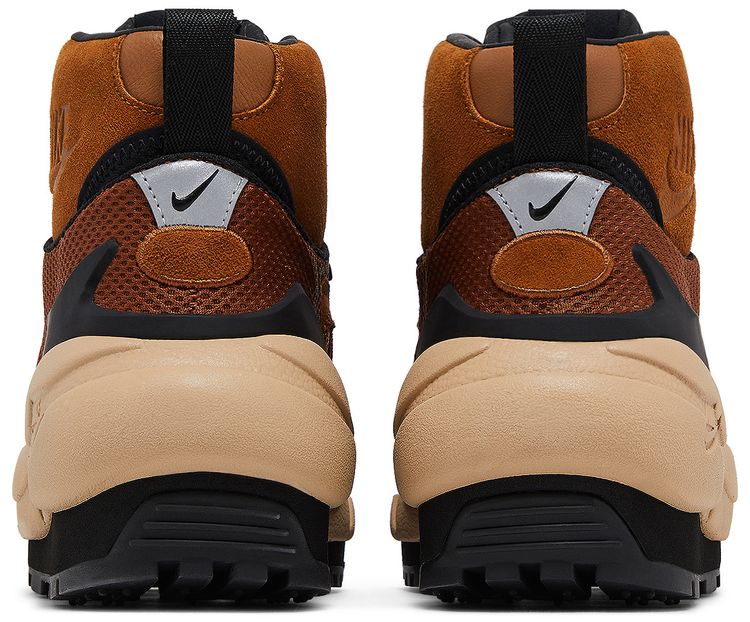 Nike sacai x Magmascape Light British Tan