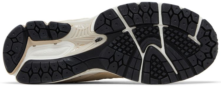New Balance 2002R Sandstone Magnet
