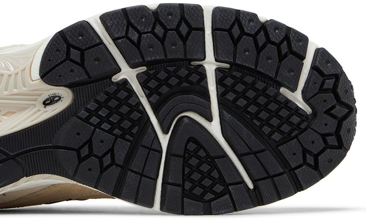 New Balance 2002R Sandstone Magnet