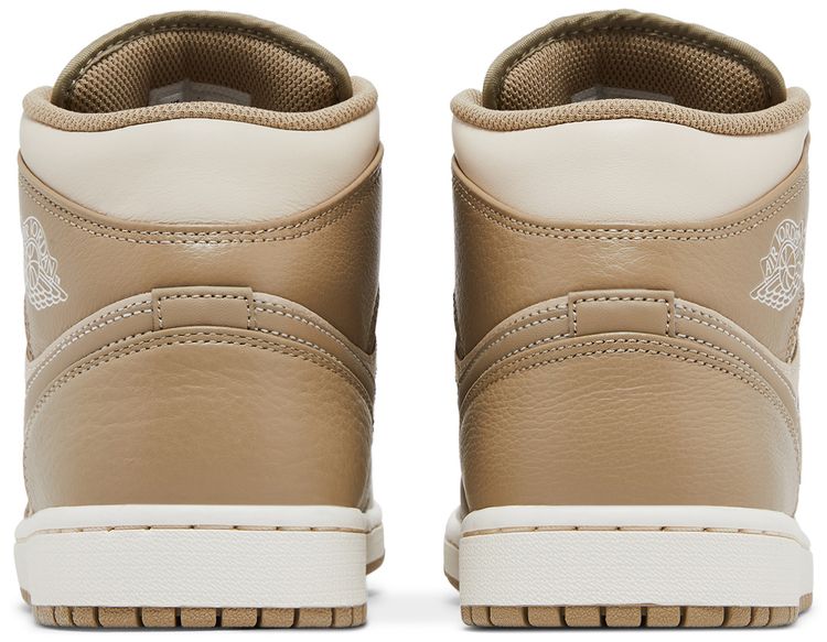 Air Jordan 1 Mid Legend Brown