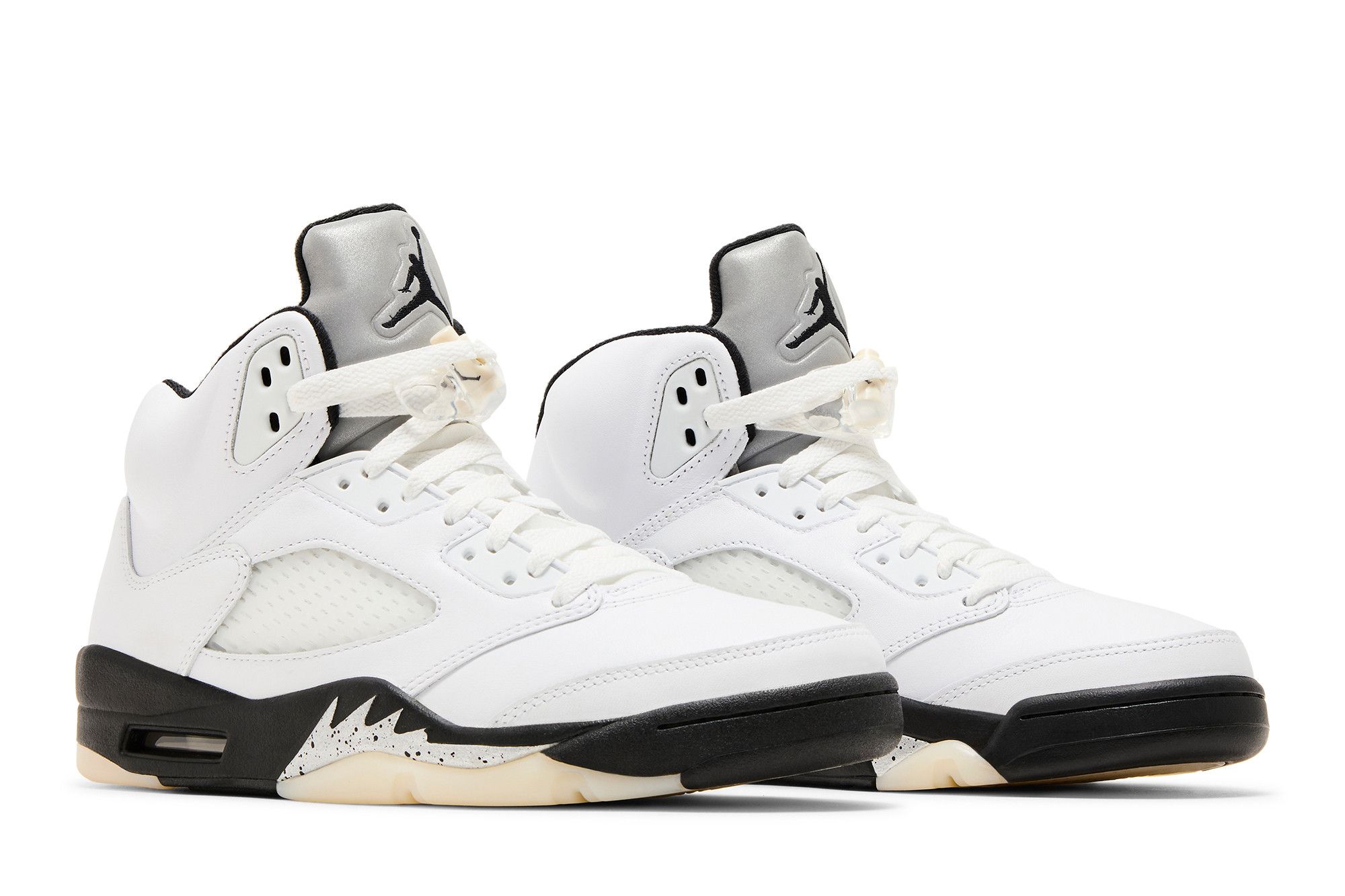 商品画像：Air Jordan 5 Retro 'White & Black & University Red' Release 2