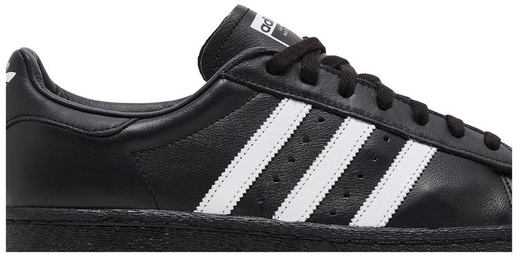 Superstar 82 Black White