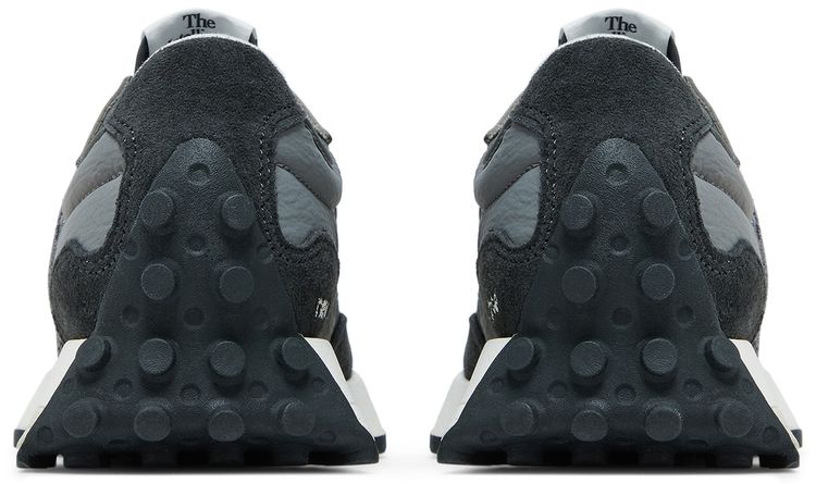 New Balance Wmns 327 Blacktop