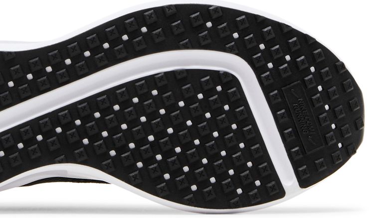 Nike Interact Run Black White