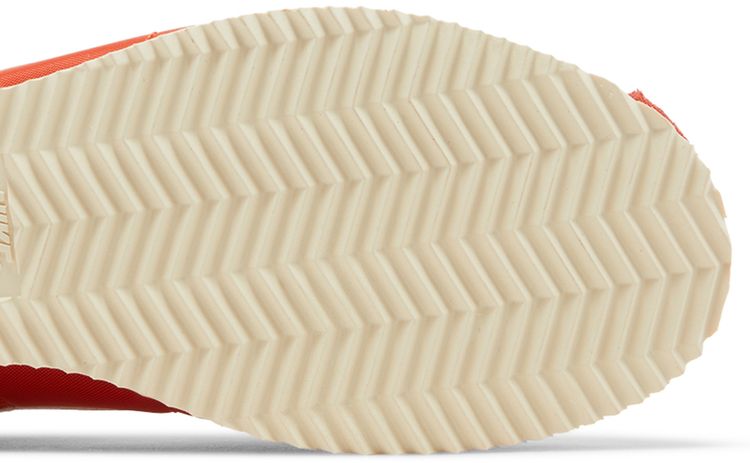 Nike Wmns Cortez Picante Red