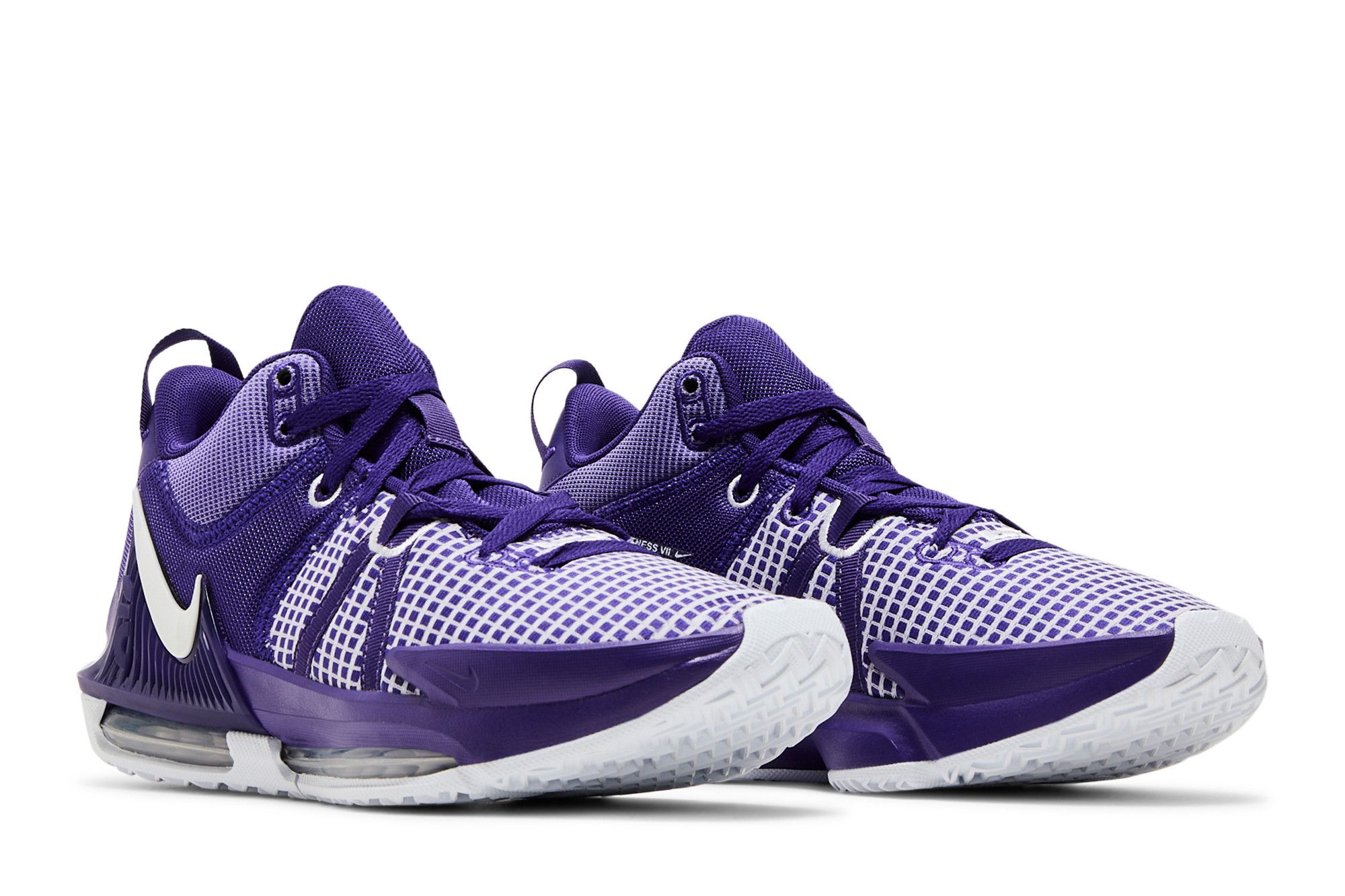 Size 10.0 LeBron Witness 7 TB Court Purple