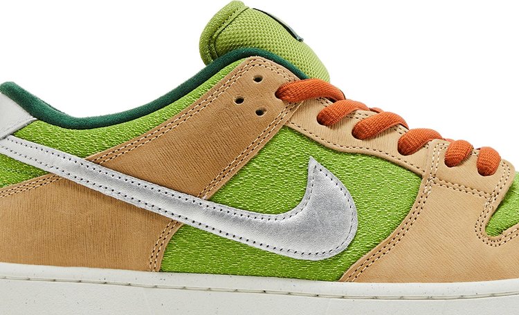 Dunk Low Pro SB Escargot