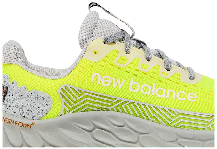 New Balance Wmns Fresh Foam X More Trail v3 Wide Yellow Concrete