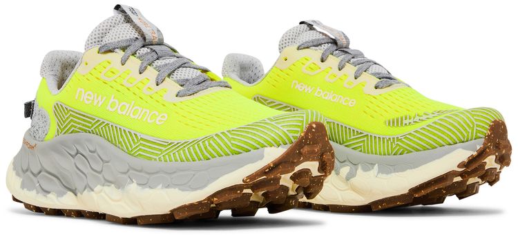 New Balance Wmns Fresh Foam X More Trail v3 Wide Yellow Concrete