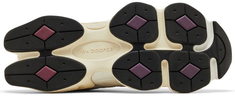 New Balance 9060 Magenta