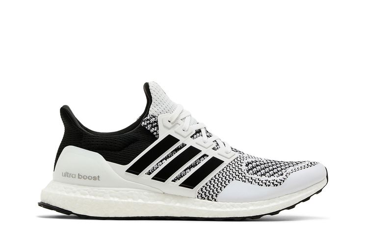 adidas Men's Ultraboost 1.0 Running Shoes, Cloud White/Core Black/Iron Metallic / 10.5