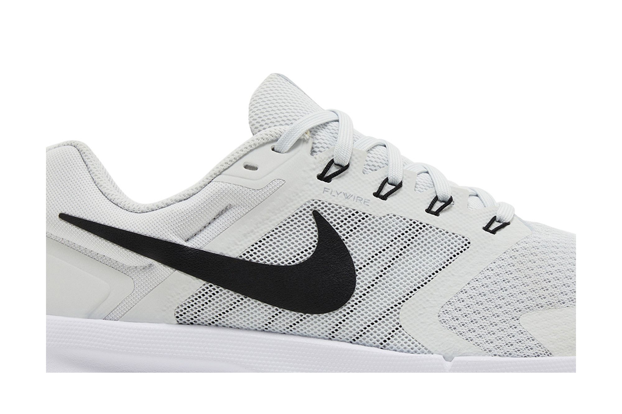★ナイキ★ スウィフト3 Amazon.com | Nike Men's Run Swift 3 Running Shoes (Tan