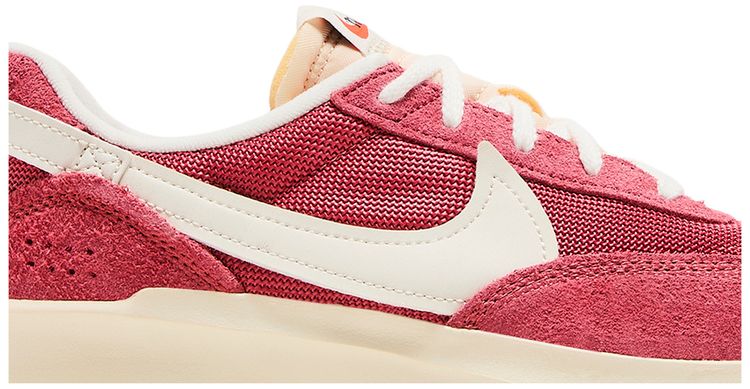 Nike Wmns Waffle Debut Vintage Adobe Sail