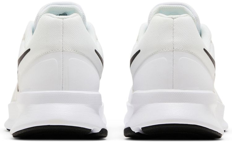 Run Swift 3 White Black