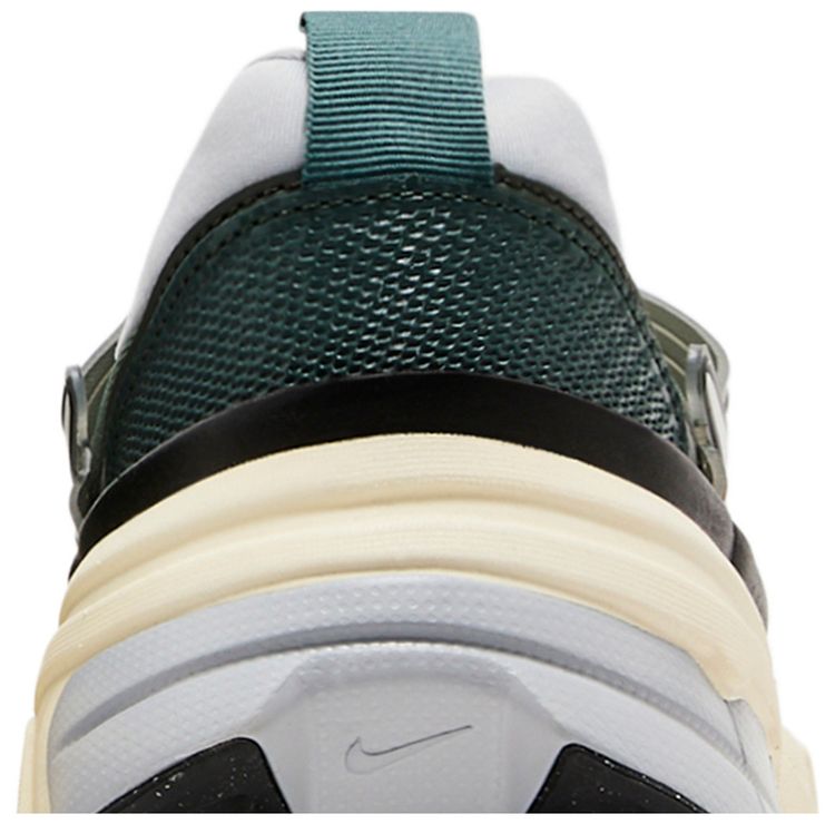 Nike V2K Run Vintage Green