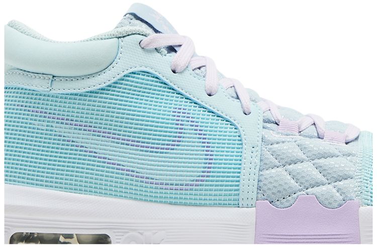 Nike LeBron Witness 8 Easter