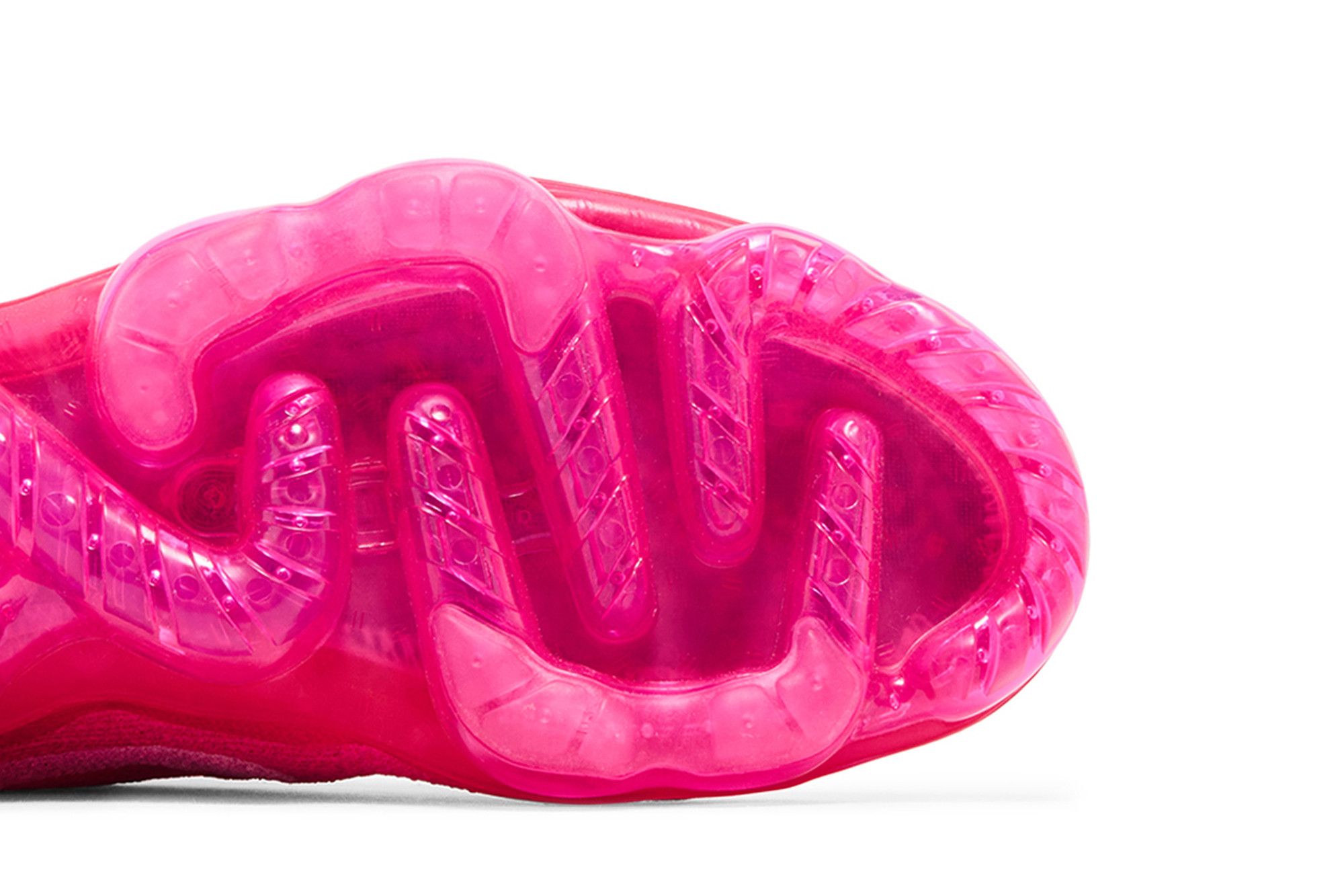 vapormax flyknit hyper pink