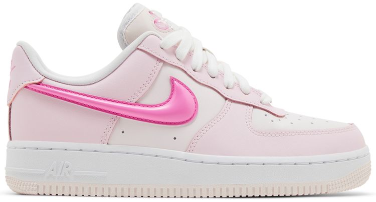 Nike Wmns Air Force 1 07 LX Paw Print