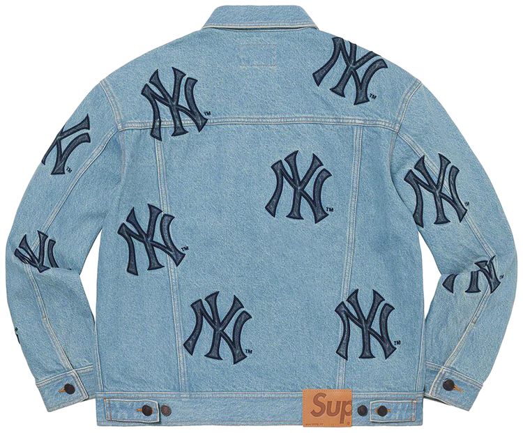 Supreme x New York Yankees Denim Trucker Jacket Washed Blue