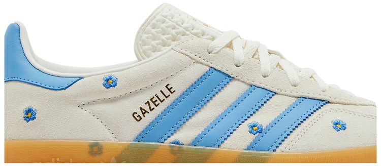Wmns Gazelle Indoor Light Blue Floral Embroidery