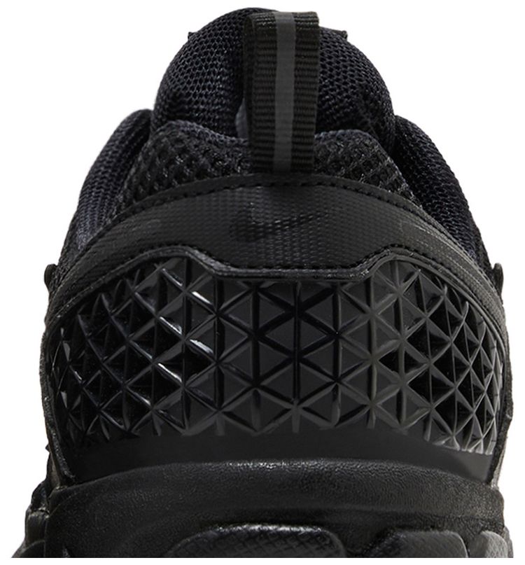 Vomero 5 GS Triple Black