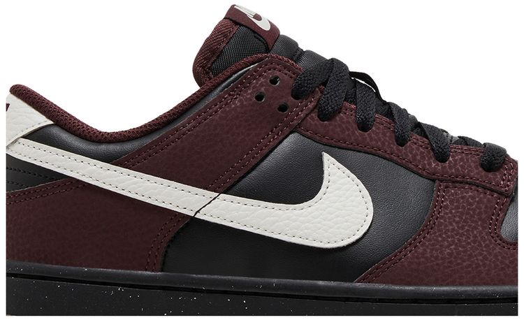 Nike Wmns Dunk Low Next Nature Burgundy Crush Black