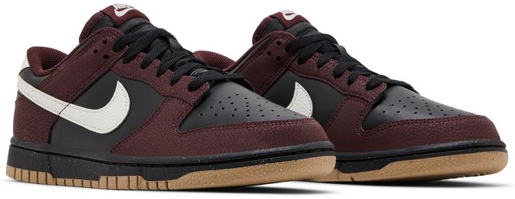 Nike Wmns Dunk Low Next Nature Burgundy Crush Black