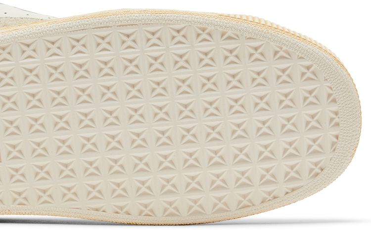 Puma Anwar Carrots x Suede XL Scavenger Hunt Pack   Warm White