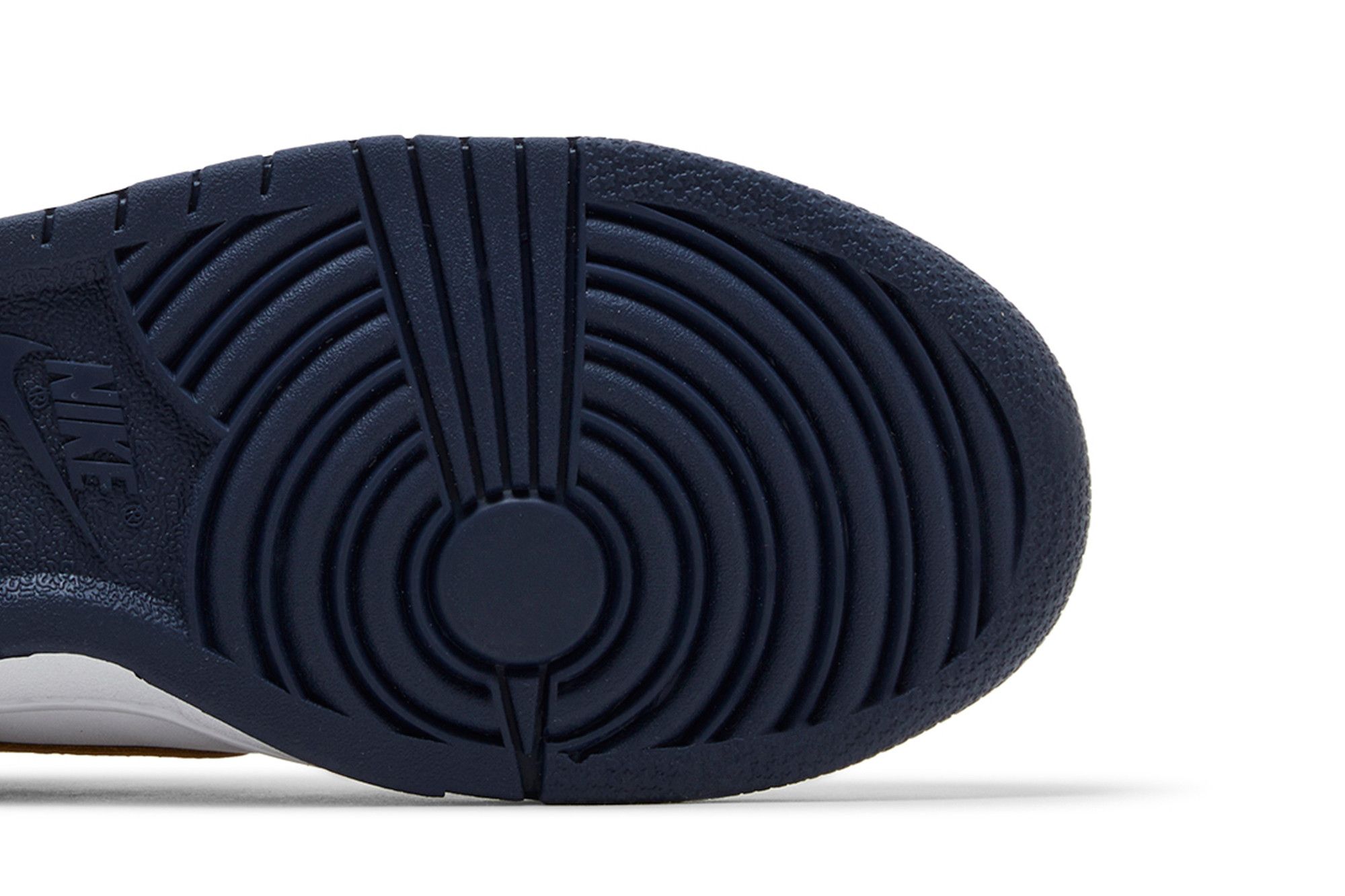 【新品】ナイキ　ダンクロー　 MIDNIGHT NAVY WHEAT The Nike Dunk Low Appears In Midnight Navy And Wheat | House