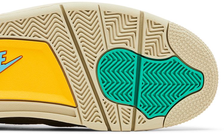 Union LA x Air Jordan 4 Retro Taupe Haze Sample