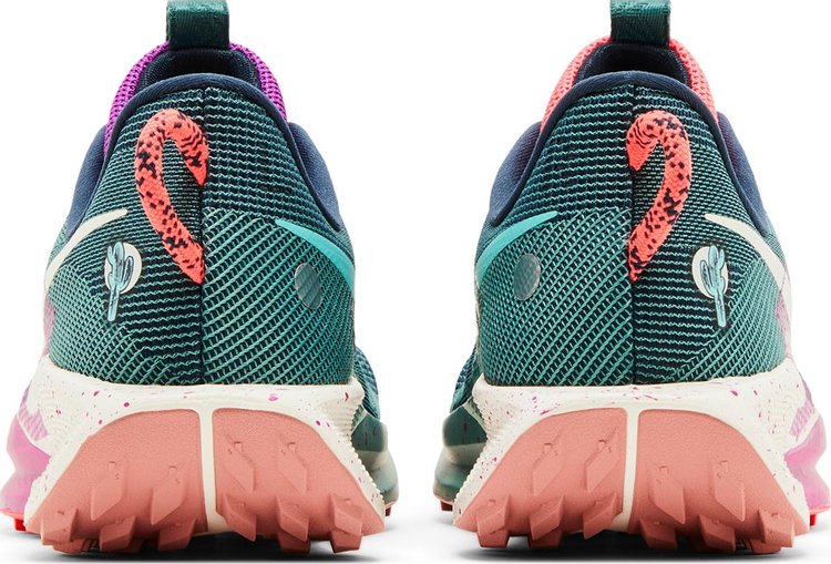 Wmns Pegasus Trail 5 Vivid Grape Green Frost