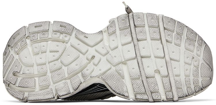 Balenciaga 3XL Sneaker Worn Out   White Black